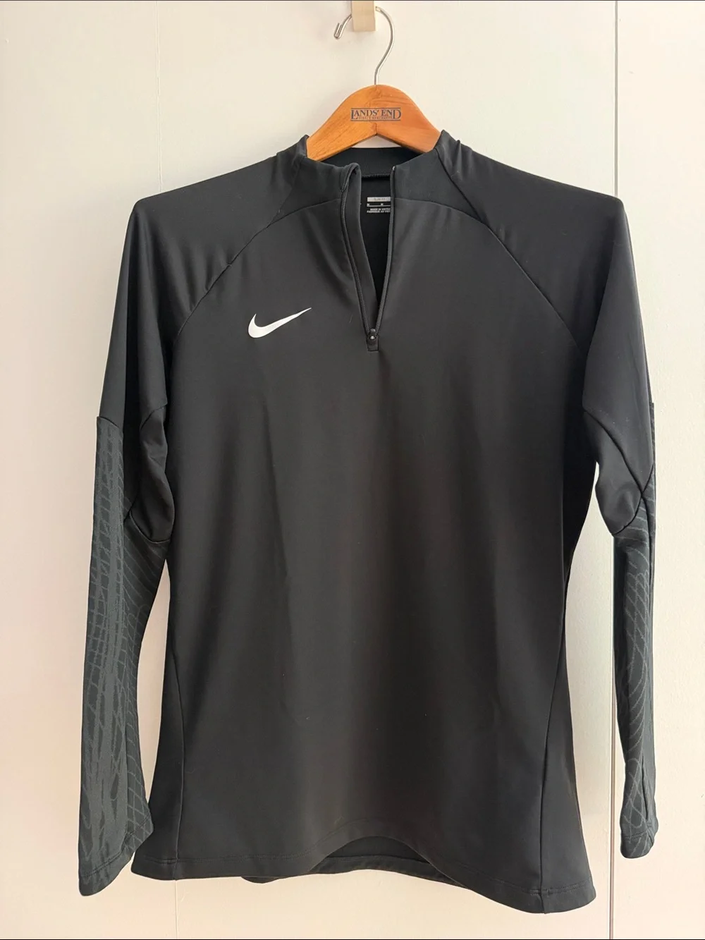 Nike Black Women's Long-Sleeve Quarter-Zip Training Top
